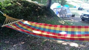 hamaca_colgante_arbol_camping